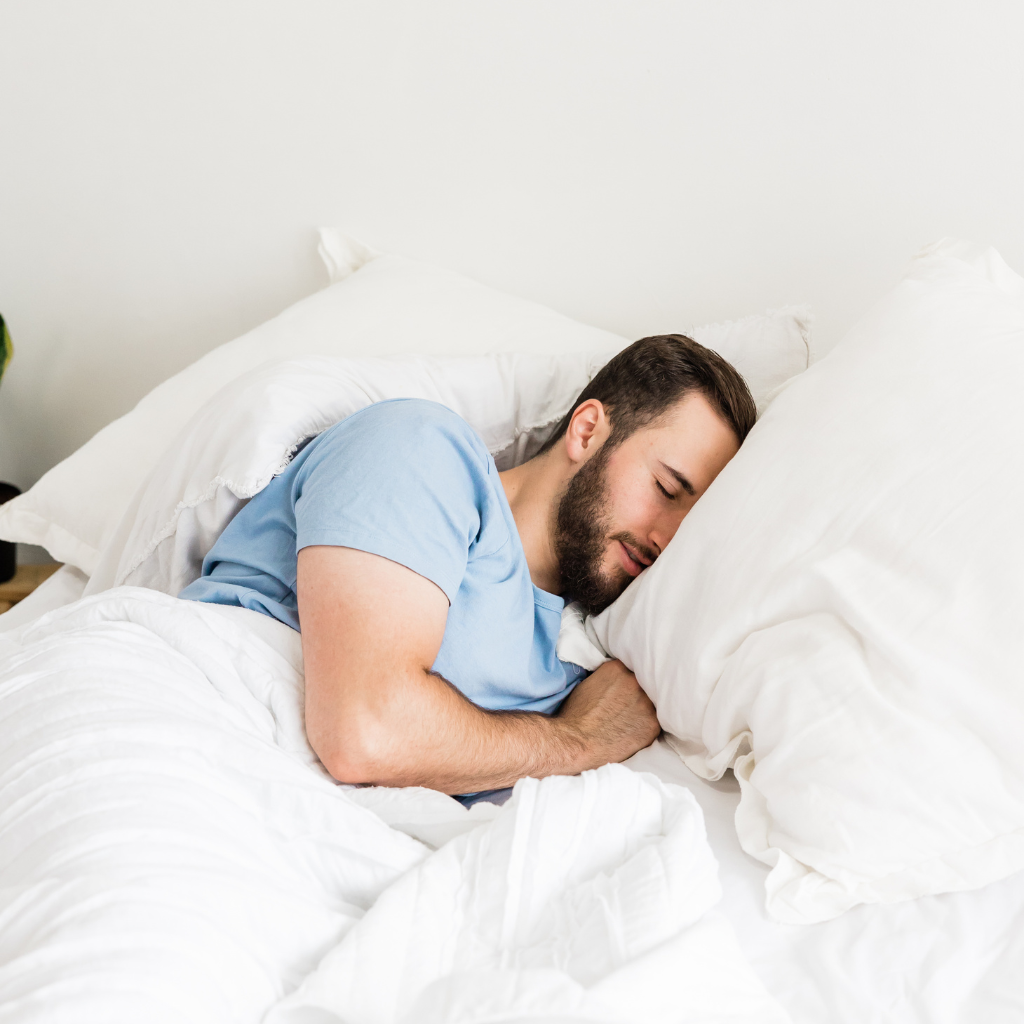 Man sleeping better after having a sleep consultation with The Sleep Institute 